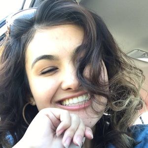 Meet your Posher, Michaela